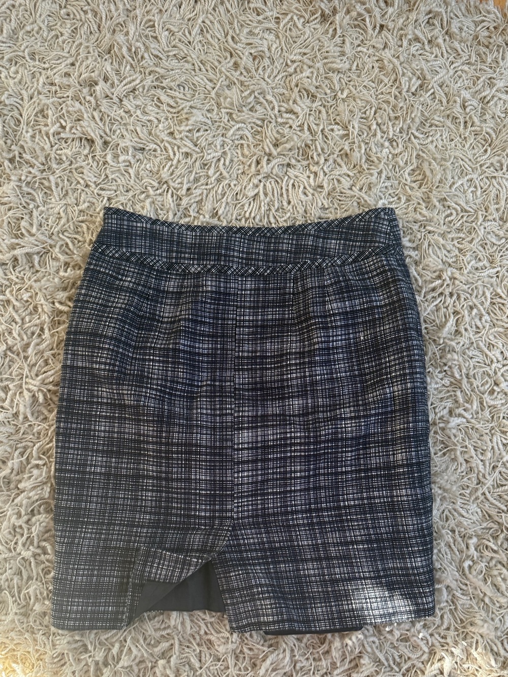 LOFT Black and White Tweed Pencil Skirt